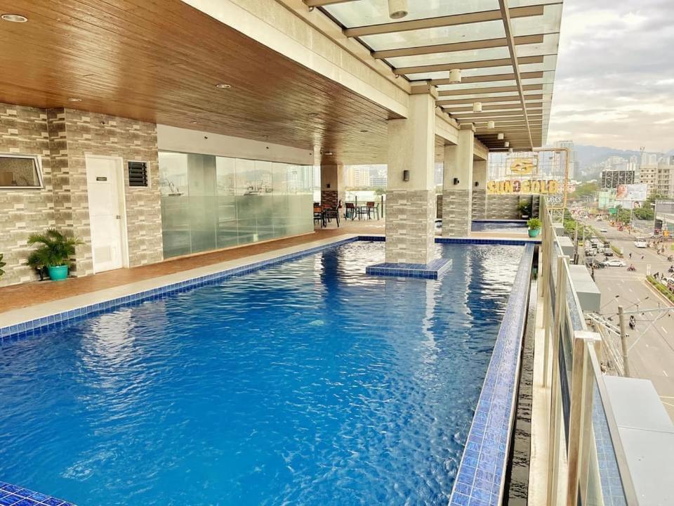 Luxanos Condo Place- Sunvida Tower Cebu Dış mekan fotoğraf